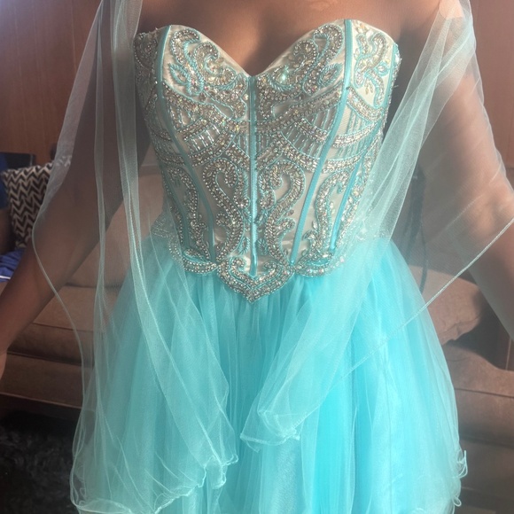 Aqua Princess - Picture 1 of 2